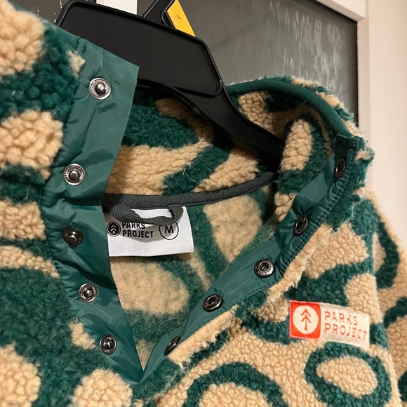 Parks Project Yellowstone Geysers Trail High Pile Fleece - Picture 5 of 7